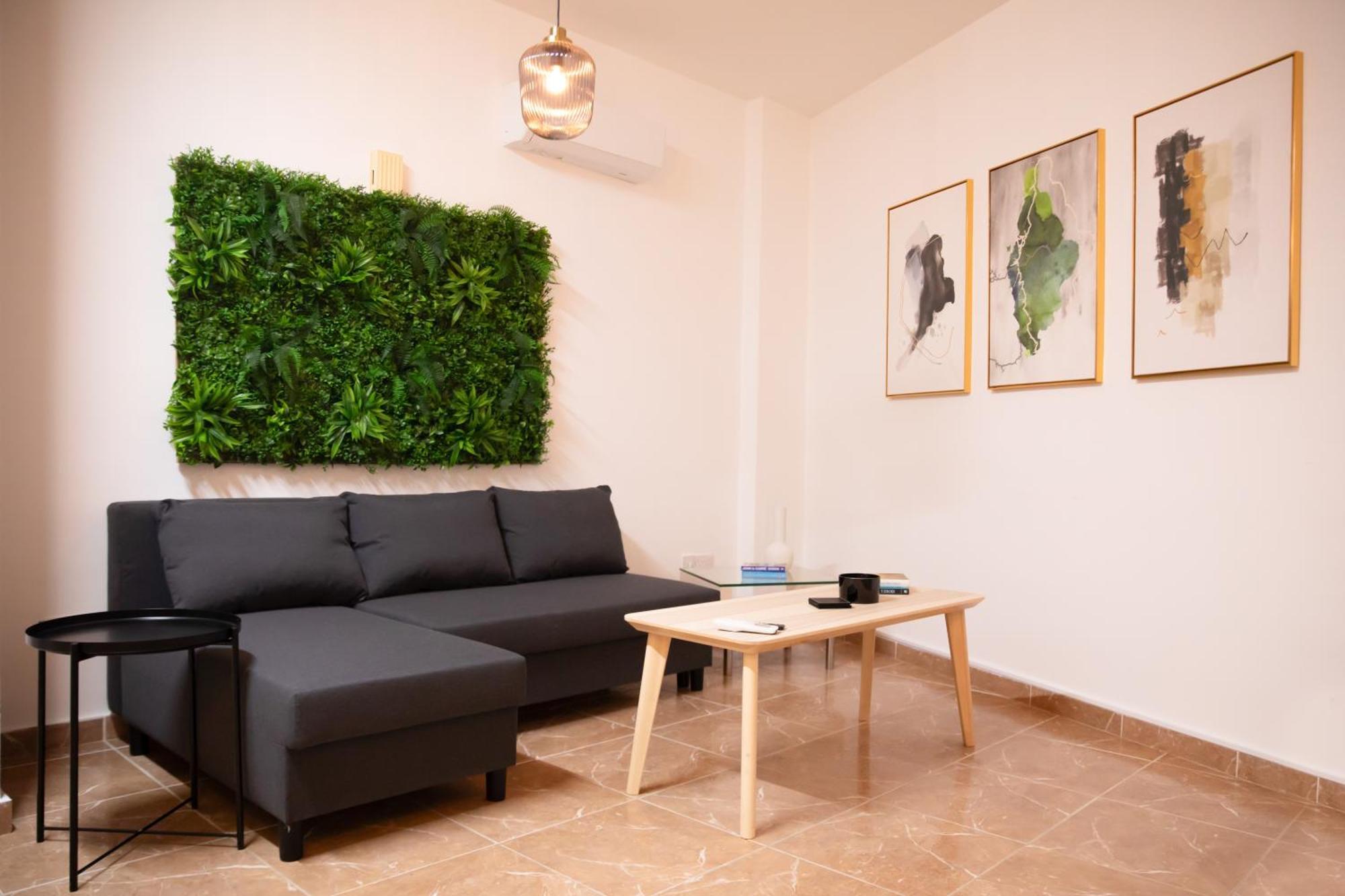 Estea - Hera's Retreat - 50m To The Mall Apartment