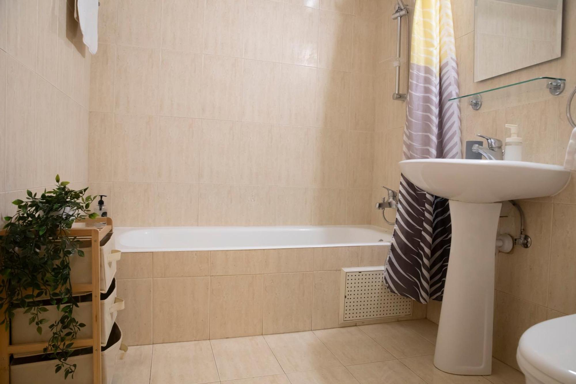 Apartment Estea - Hera's Retreat - 50m To The Mall Paphos