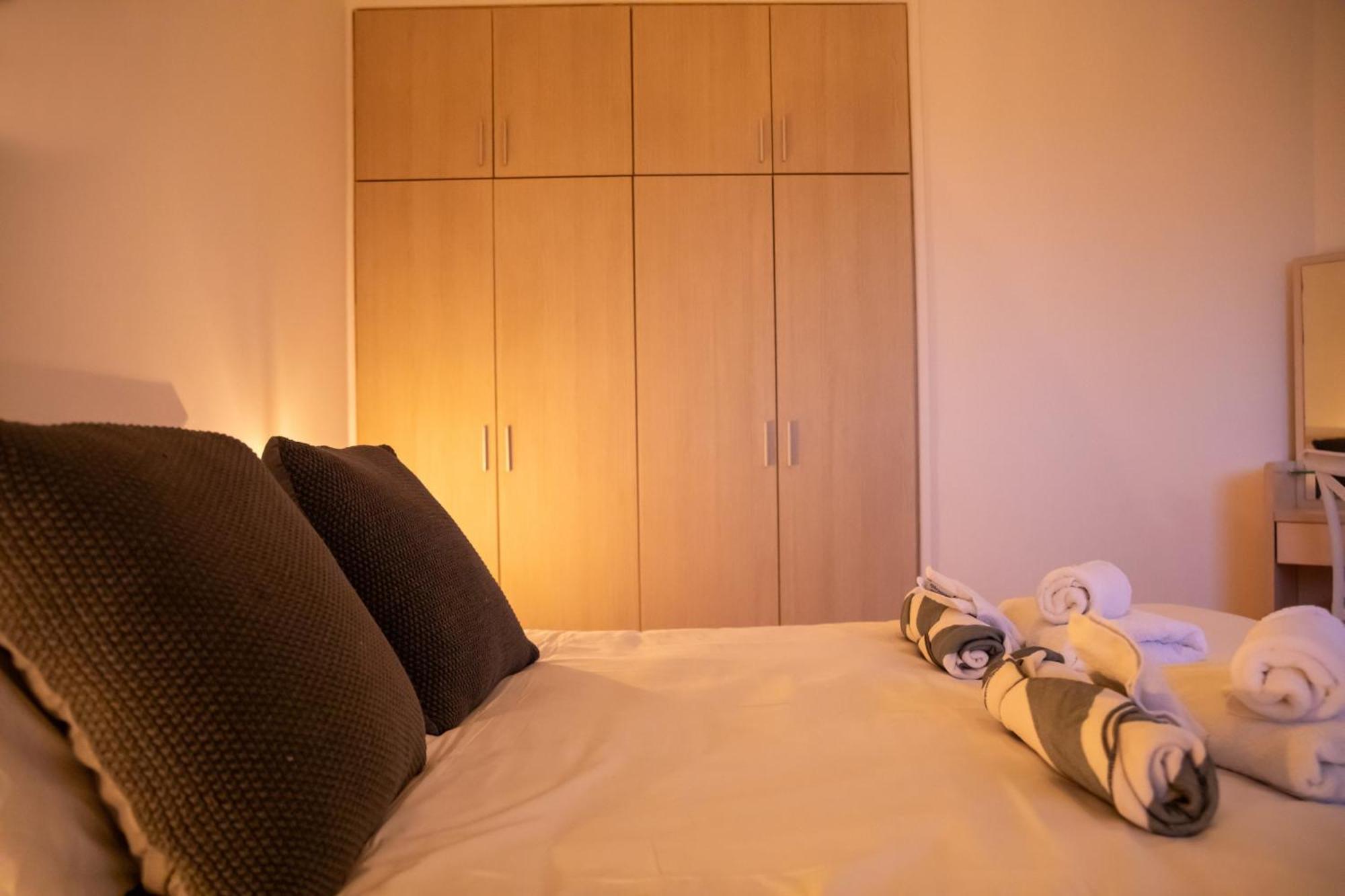 Estea - Hera's Retreat - 50m To The Mall Paphos